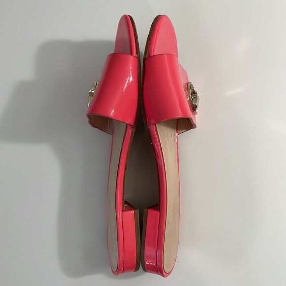 Kate Spade Ferry‎ Size 6 pink patent leather slides sandals w/ silver logo.  EUC - Picture 5 of 10